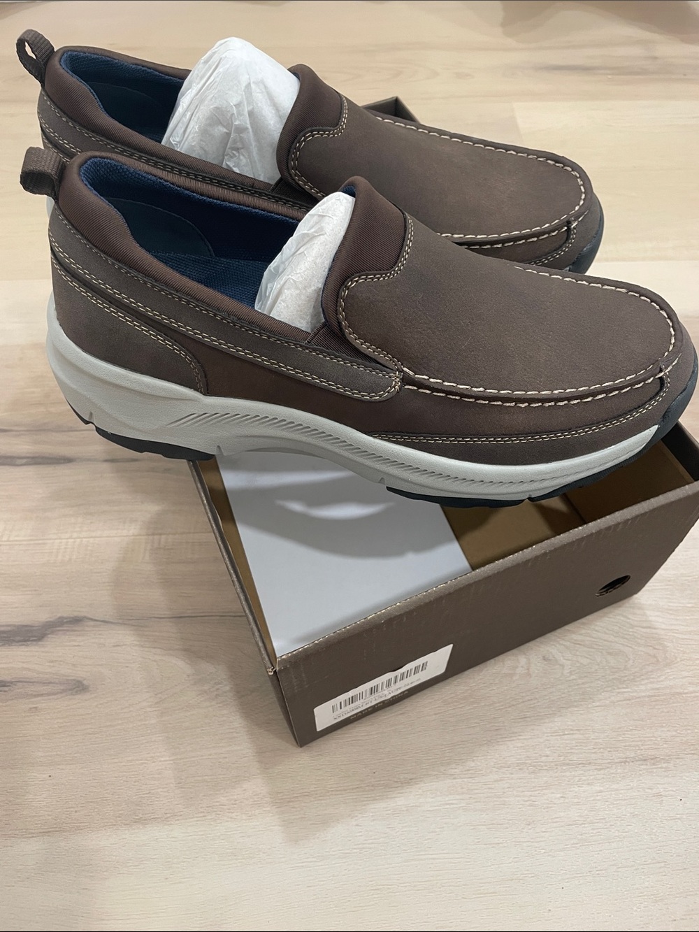 NWT Cestfini Brown Casual Slip-On Loafers